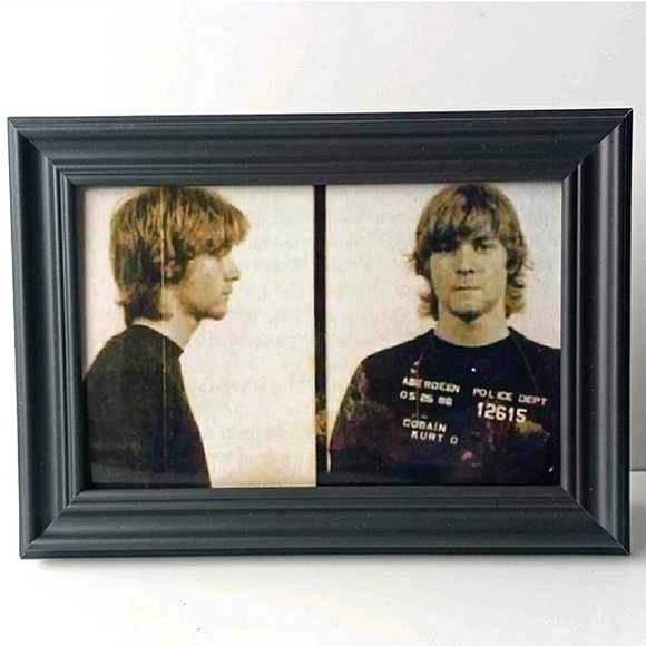 MUSIC Mugshots Kurt Cobain Nirvana Grunge 90s Guitar acoustic Nostalgia Frame - Picture 3 of 10